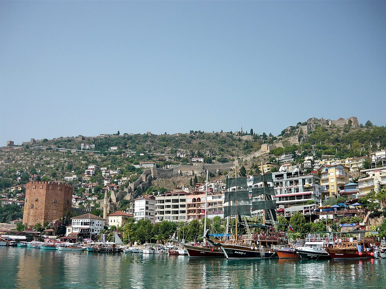 Kızılkule'den Alanya Kalesi'ne yürüyüş